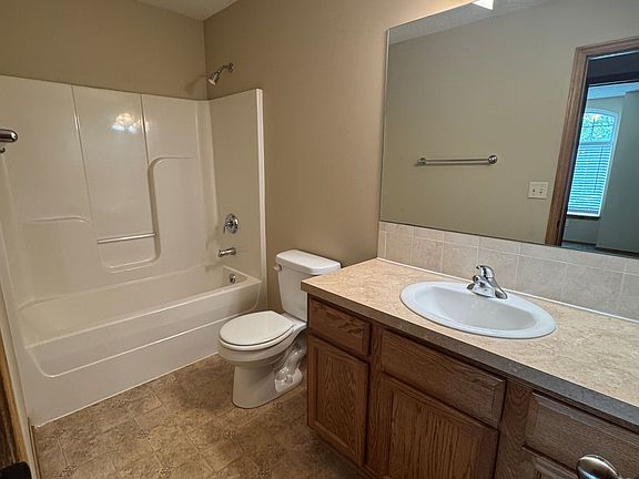 main floor bath_09242025