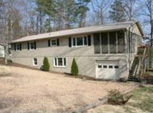 205 Wakefield Dr, Locust Grove, VA 22508