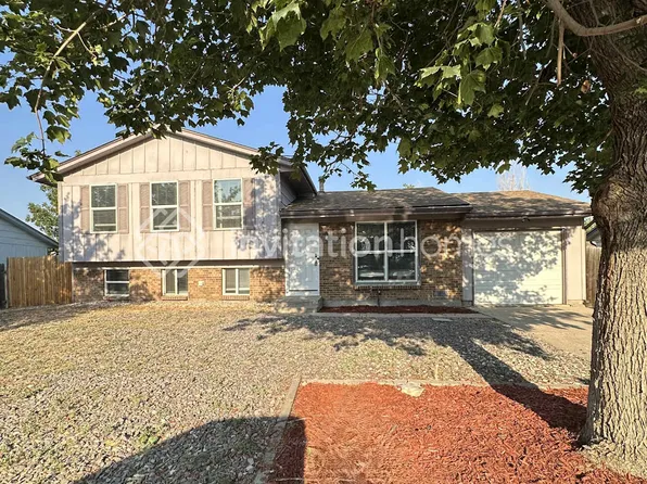 2557 S Memphis Way, Aurora, CO 80013