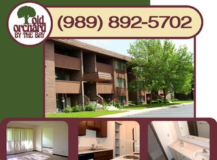 409 Old Orchard Dr APT 17, Essexville, MI 48732