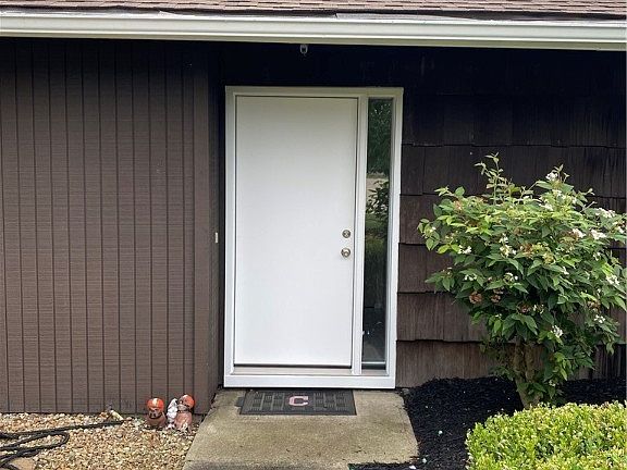 3rd image of 19571 Glenmar Way