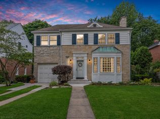 123 Lawndale Ave, Wilmette, IL 60091