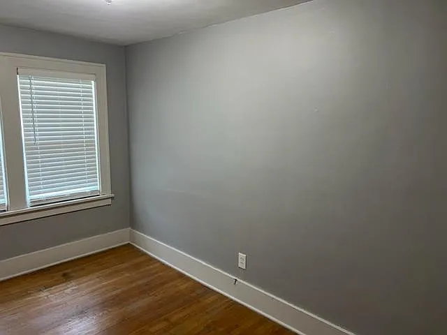 5208 Leavenworth St — Photo 7
