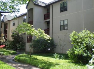304 14th St NW APT 7C, Charlottesville, VA 22903