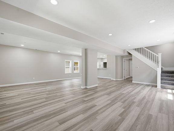 5th image of 807 N Parker Ave