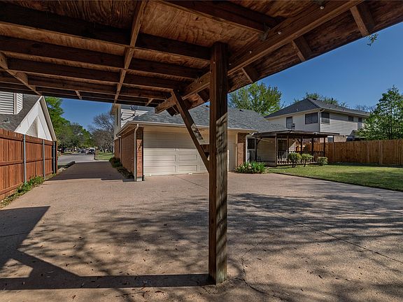 2nd image of 3227 Summerfield Dr