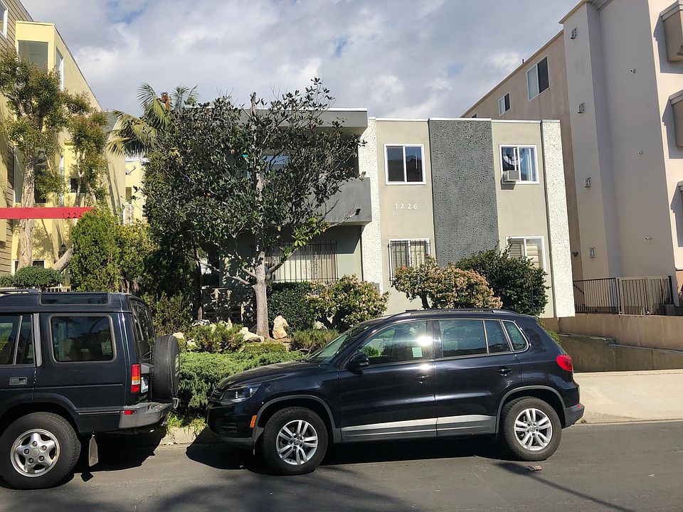 1st image of 1226 Armacost Ave APT 3