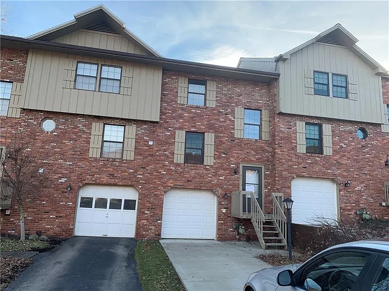 632 Sunset Cir photo 1
