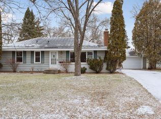 4500 Southmore Dr, Bloomington, MN 55437