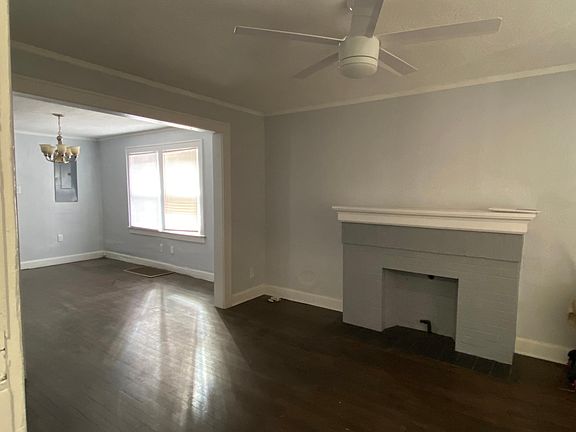 4th image of 2727 Vine St #A