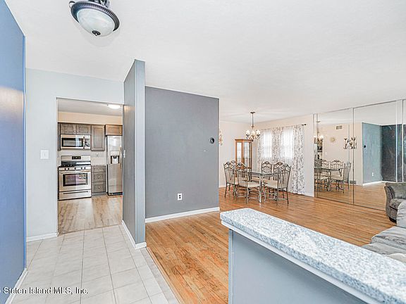 4th image of 2075 N Railroad Ave