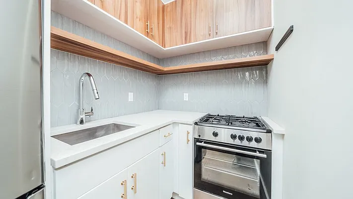 Rented by Nooklyn NYC LLC | media 54