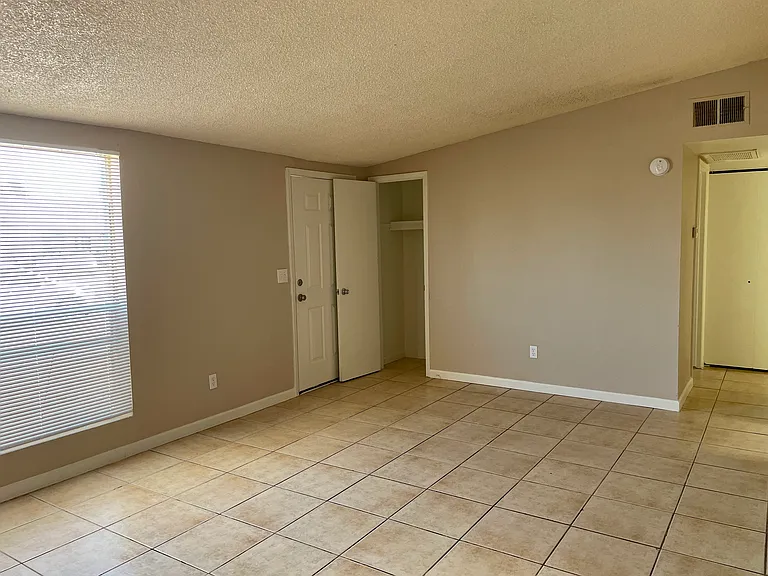 2 bedroom, 1 bath apartment in Apache Junction! — Photo 10