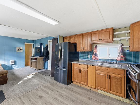 5th image of 868 Southampton Rd #18