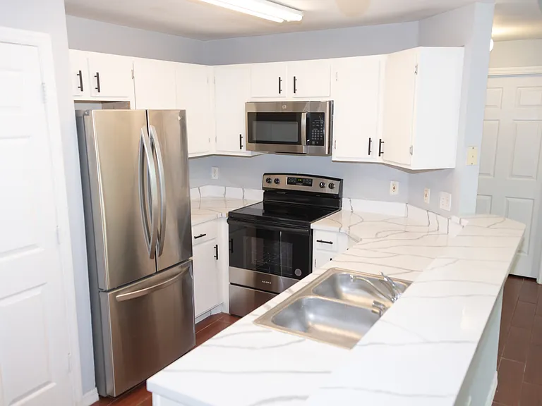2025 Erving Cir #4207 — Photo 56