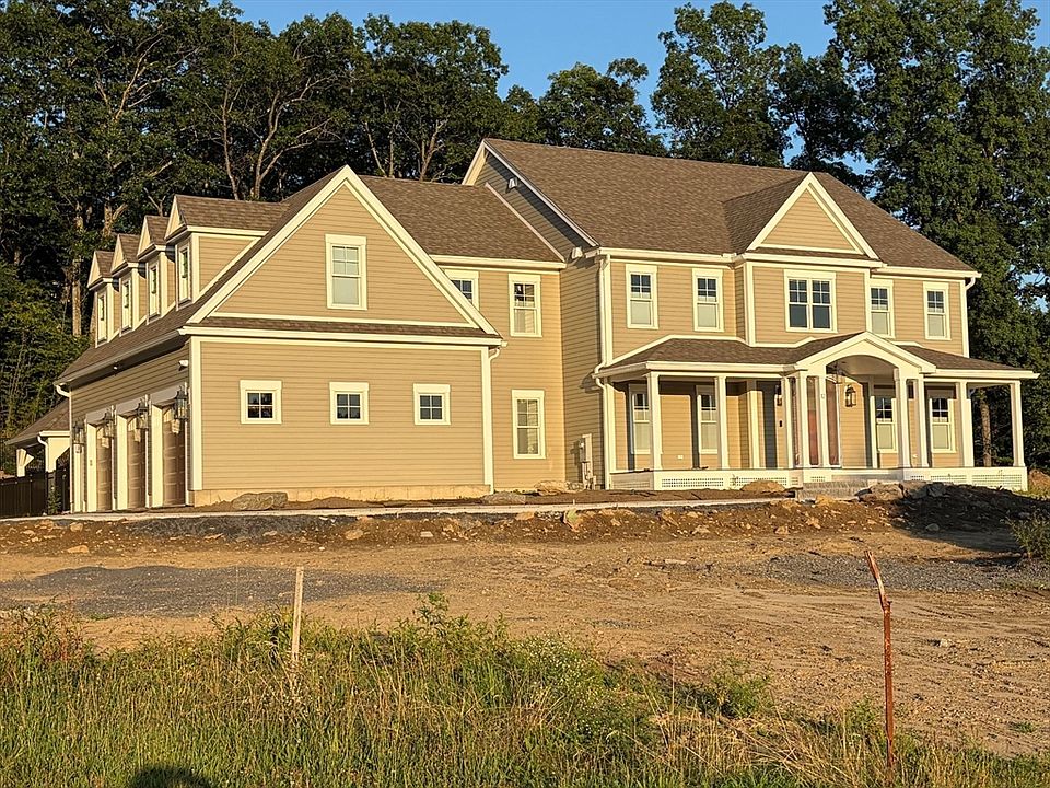1st image of 12 Stephanie Anne Ln