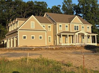 12 Stephanie Anne Ln, Sterling, MA 01564