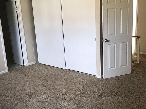 2nd image of 115 Windsor Pines Way APT B