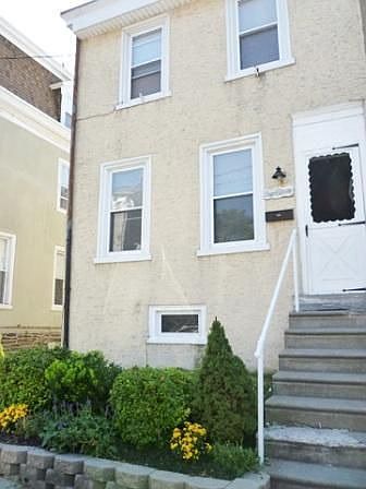 1st image of 411 Leverington Ave