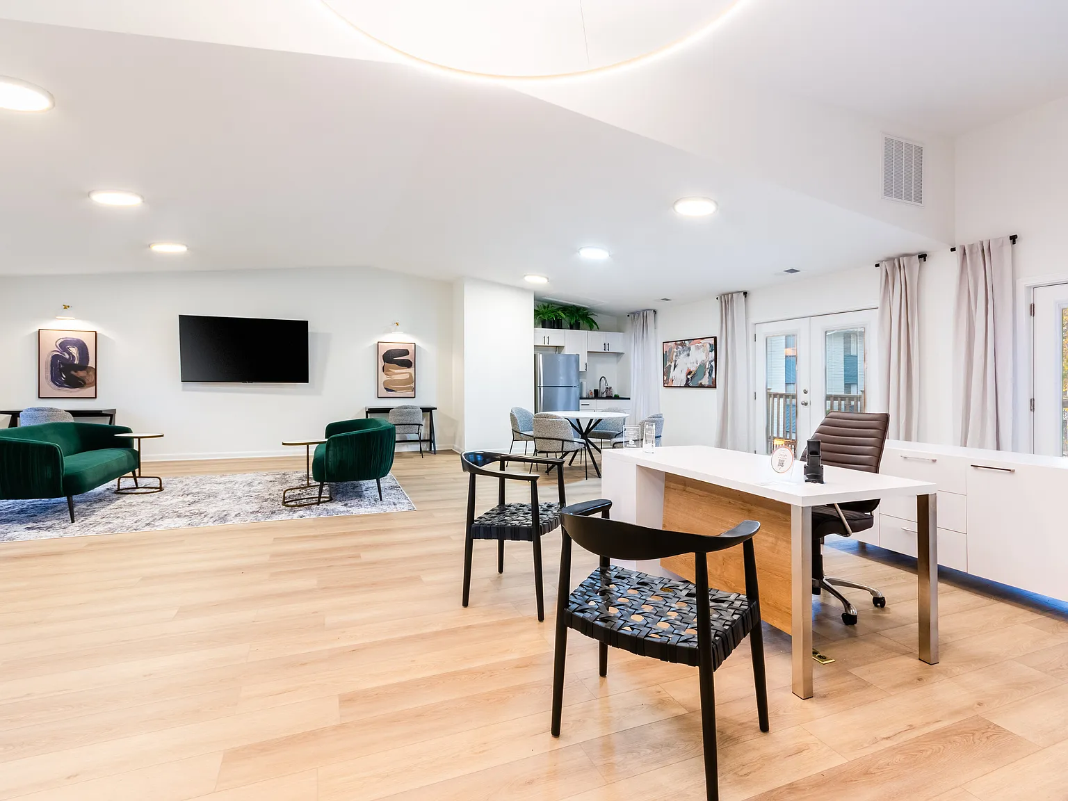 The Enclave at 38 Twenty Two — Photo 2