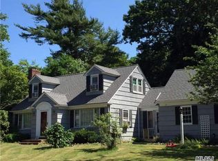 28 N Country Rd, East Setauket, NY 11733