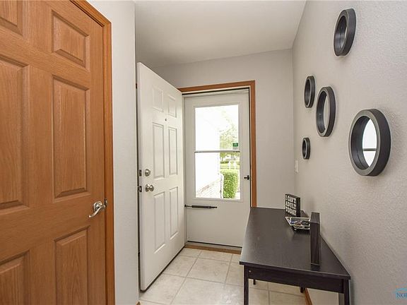 3rd image of 1518 Cogans Ln