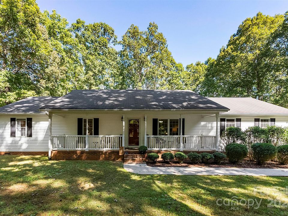 1st image of 1256 Carpenter Springs Dr
