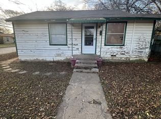 2124 Ash Crescent St, Fort Worth, TX 76104