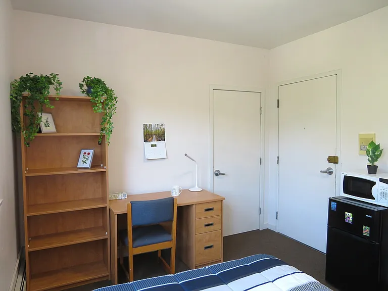 222 S Aurora St — Photo 41