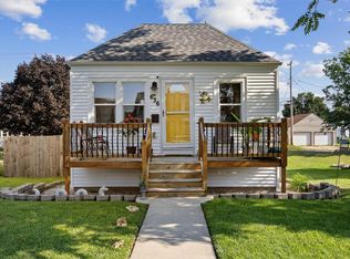 636 20th Ave SW, Cedar Rapids, IA 52404