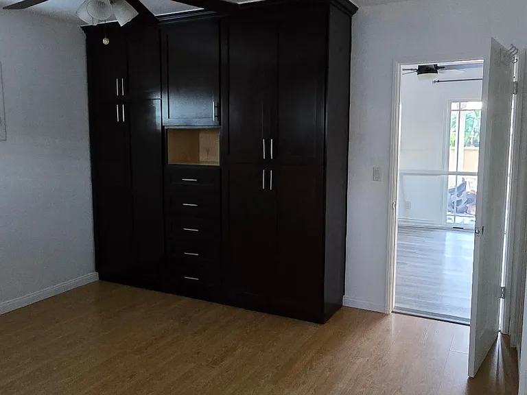 9246 Hasty Ave — Photo 6