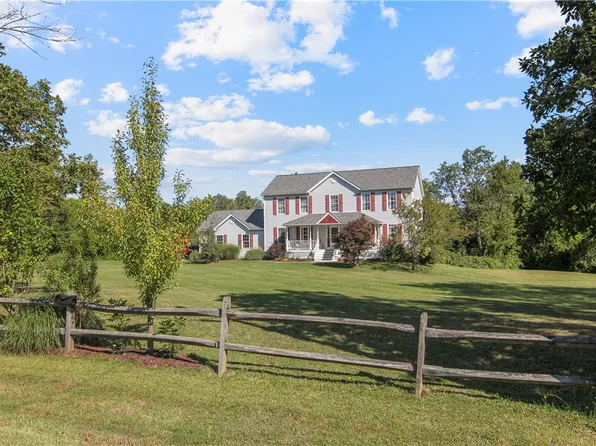 226 Bundy Rd, Ithaca, NY 14850