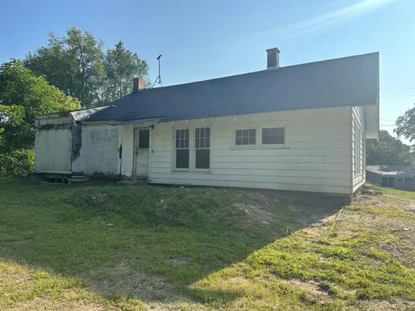 487 Cooper St, Newaygo, MI 49337