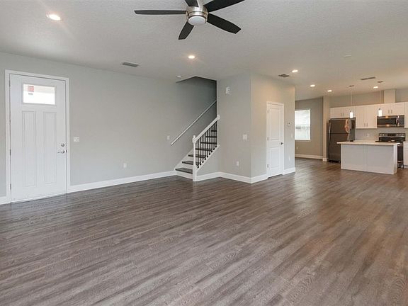 3rd image of 8 N Lakewood Dr