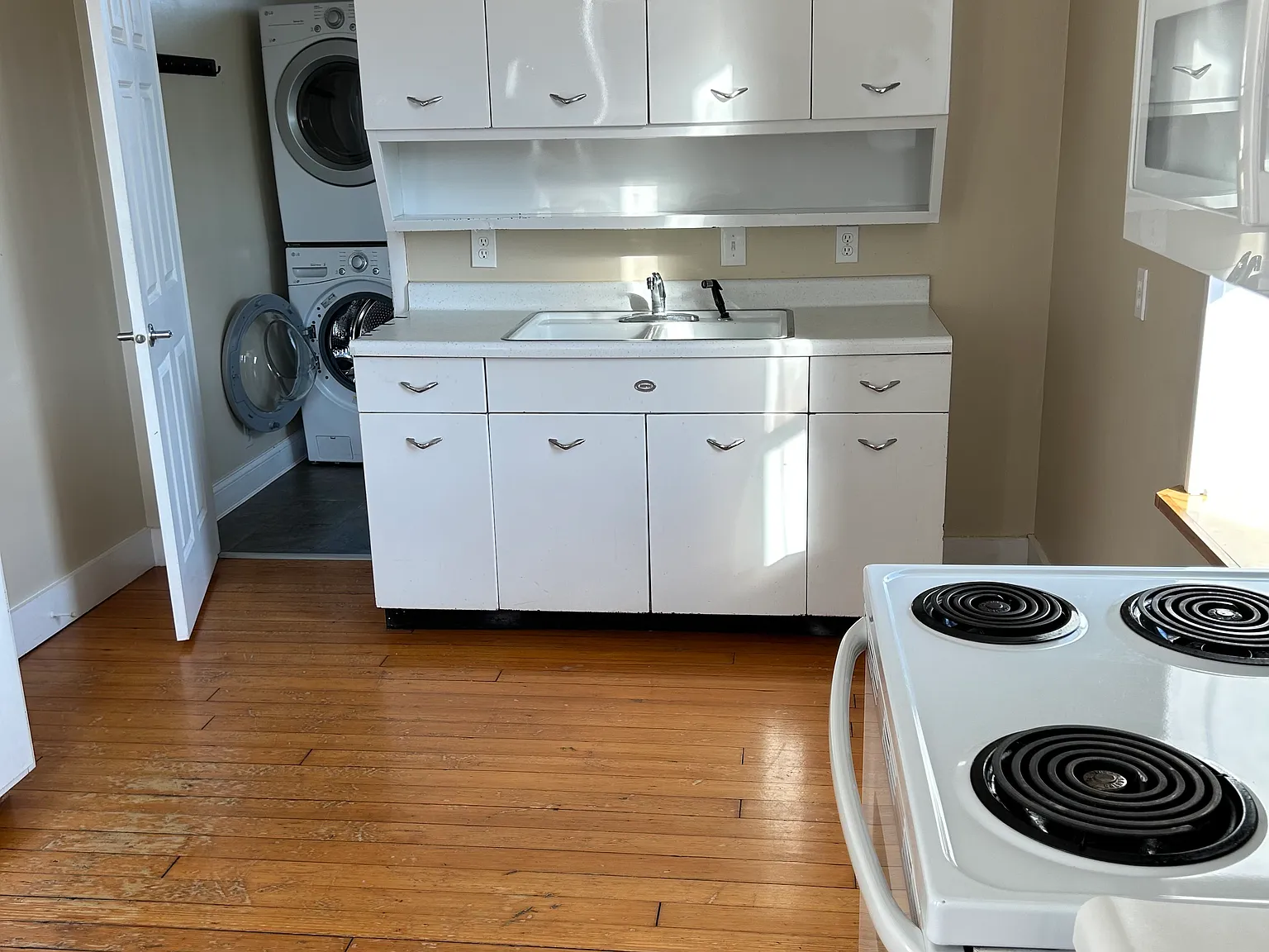 2 bed, 950 sqft, $950 — Photo 4