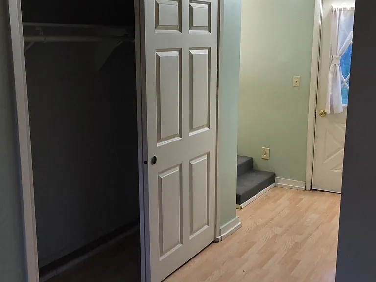 221 Clay St — Photo 5