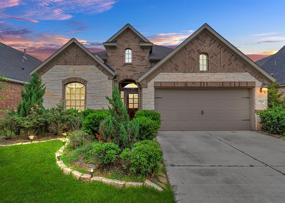 1st image of 19726 Terrazza Lake Ln