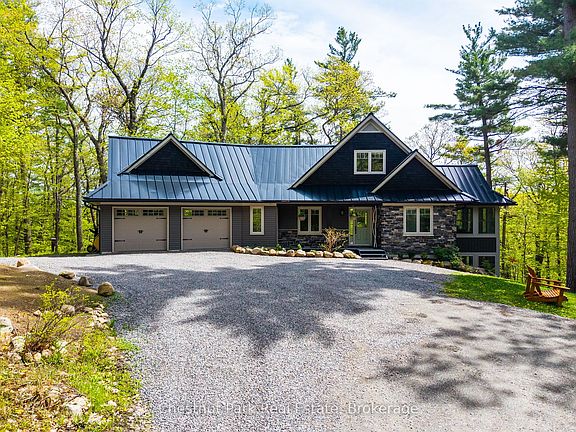 3rd image of 30 Stephen Rd