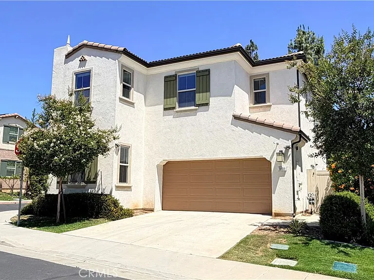 1801 Marquez Way — Photo 2
