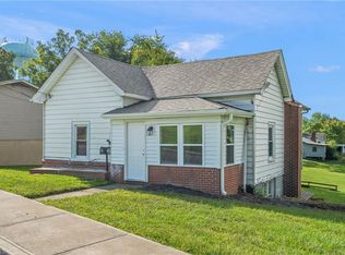 321 Durham St, Mount Airy, NC 27030