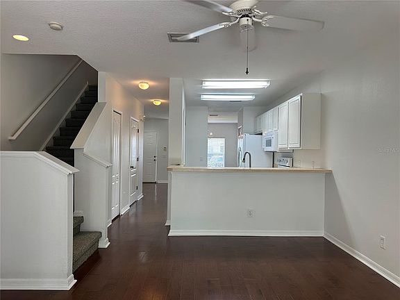 3rd image of 5720 Fishhawk Ridge Dr