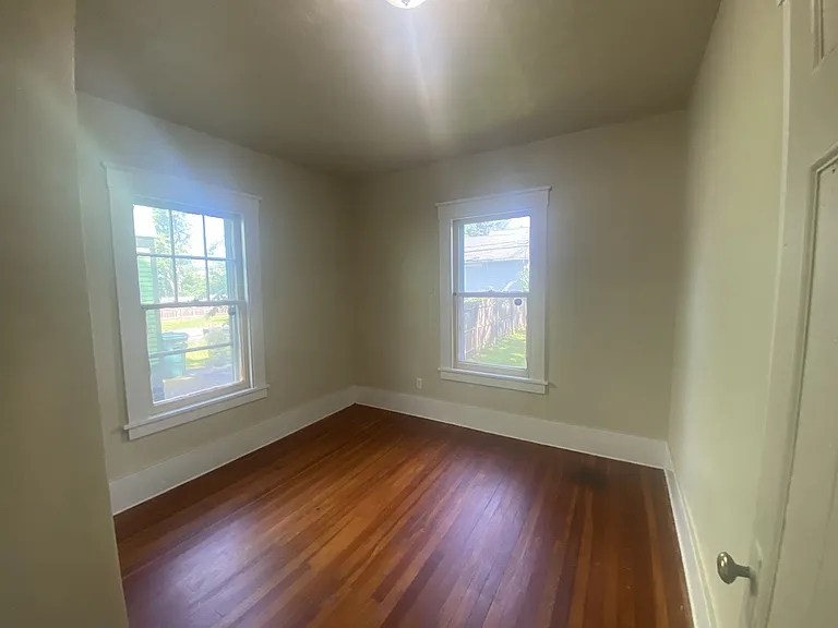 372-374 Lake View Park #372 — Photo 9