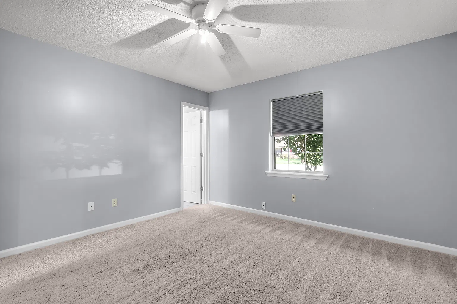 951 Wedgewood Way — photo 23