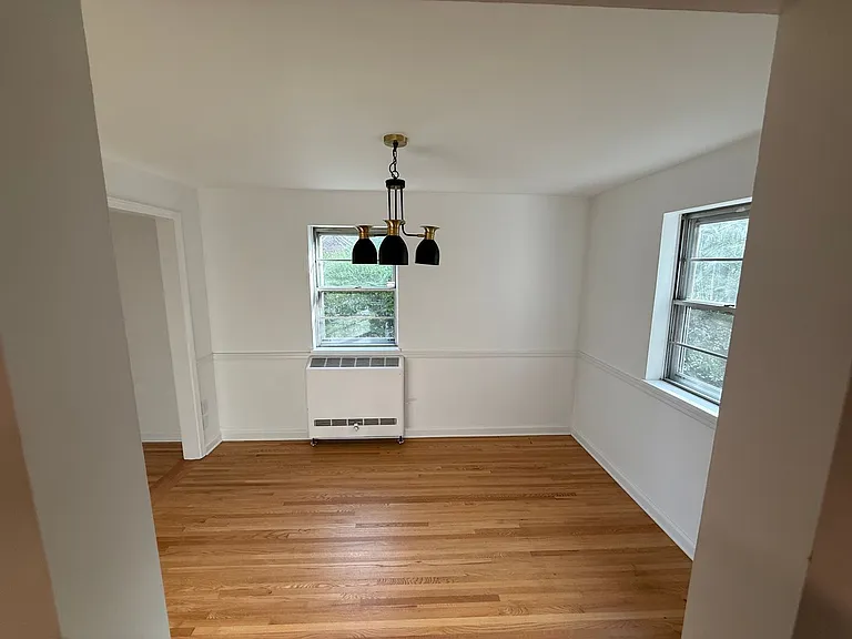 616 W Foster Ave — Photo 9