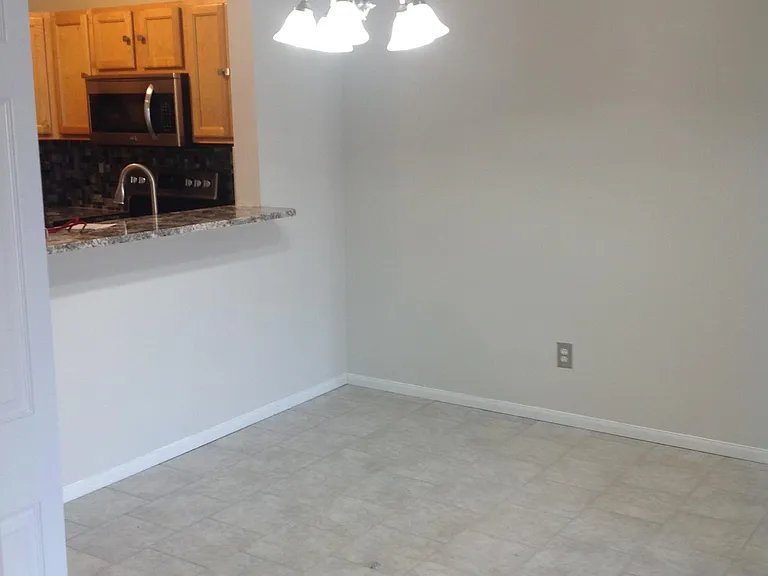 1311 River Dale Dr #303 — Photo 15