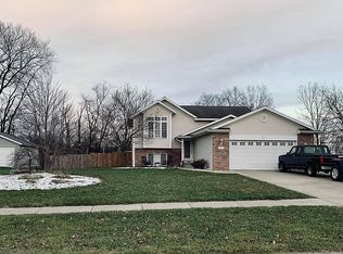 4375 Hickory View Ct, Wayland, MI 49348