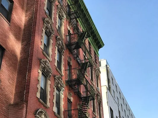 Rented by REAL New York | media 25