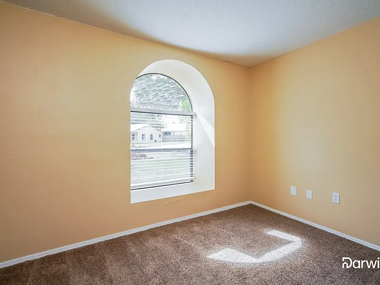 659 Lake Dexter Cir — Photo 11