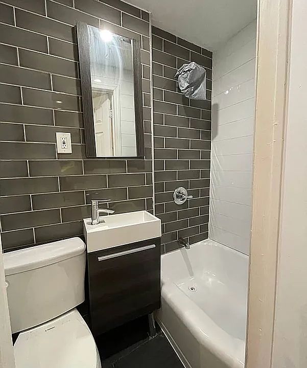2nd image of 2166 Frederick Douglass Blvd APT 4D