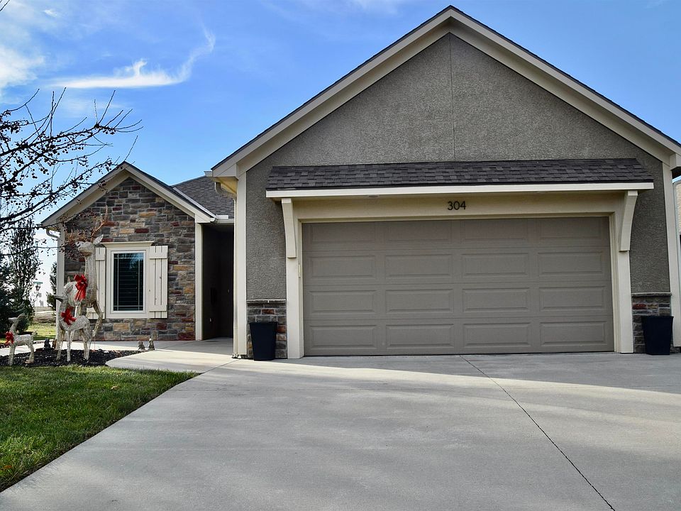 1st image of 2250 Lake Pointe Dr #304